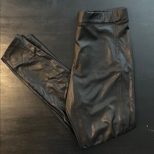 4/$20 🙈 EUC Express Black Faux Leather Leggings